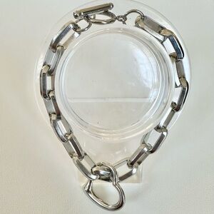 Link Chain Bracelet with Heart Charm. Unisex. 8” End to End – Stainless Steel
